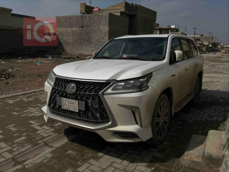 Lexus LX